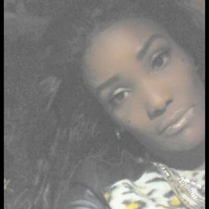 Meet your Posher, Leslie